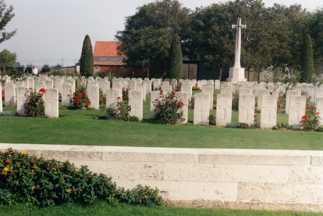 Adrian at his grandfathers grave May 1988 4